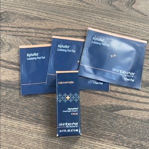 Skinbetter AlphaRet peel pads and AlphaRet cream